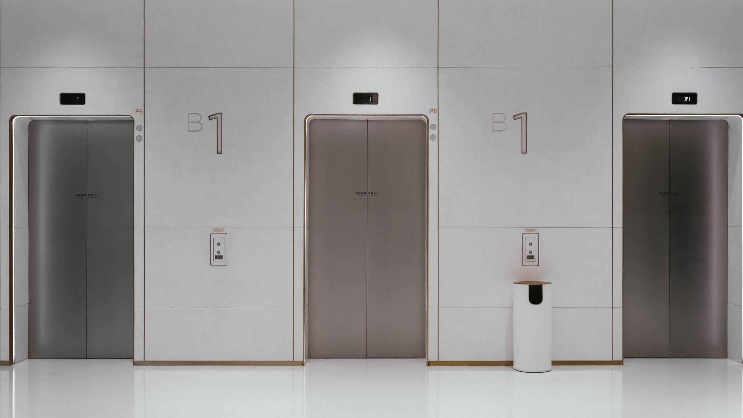 Elevators lobby